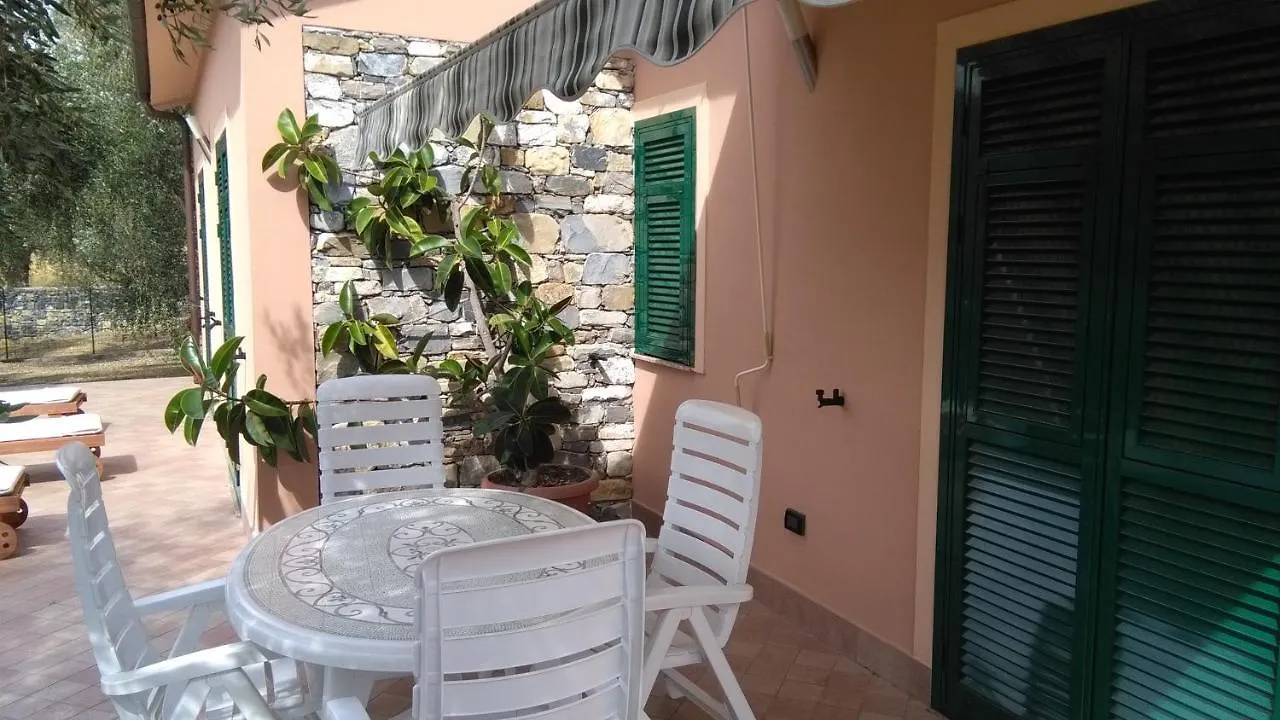 Сasa de vacaciones Villa Diano Castello